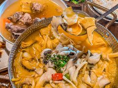 -隔壁老王·家常云南菜(花巷店)