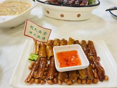 -津津菜馆(绝没分店)