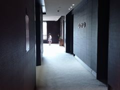 -深圳隐秀山居酒店