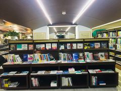 -新华书店(新街口旗舰店)