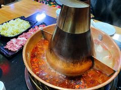 -果松木炭酸菜铜火锅·外婆参鸡汤