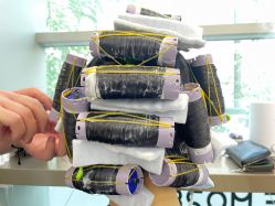 -变画·发型STUDIO