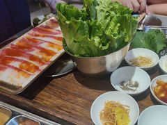 -围炉肉舍•炭烤活鳗•丹东海鲜烤肉(步行街店)