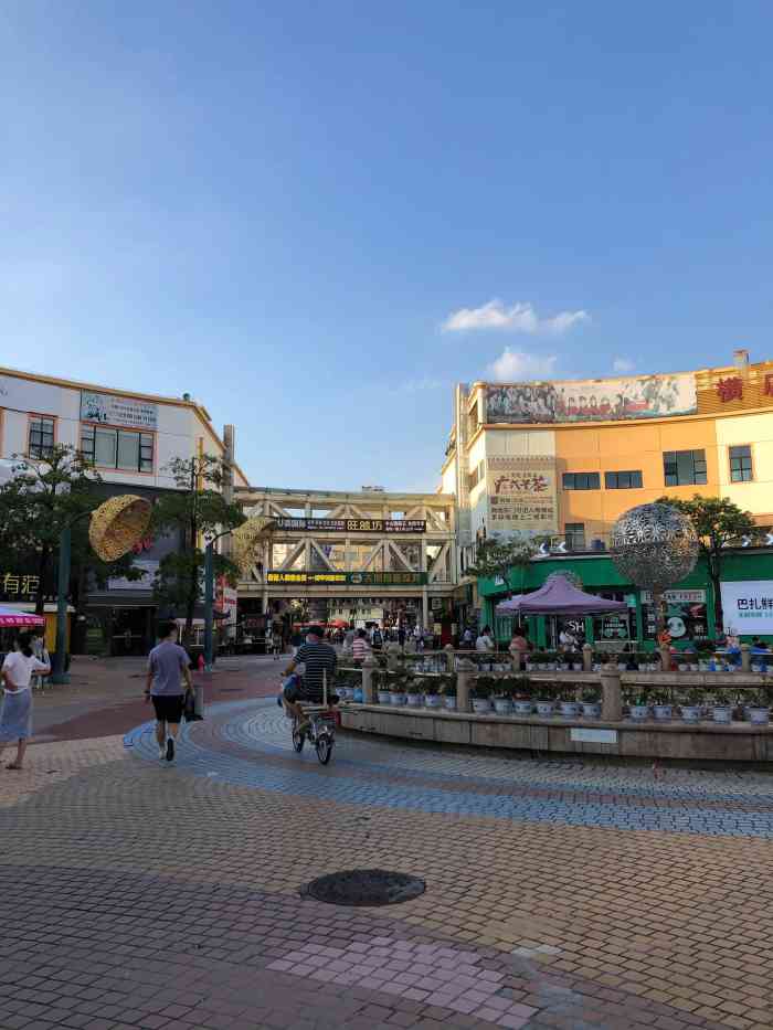 说实在经常经过就没想着给你评一个这个是各处优托邦