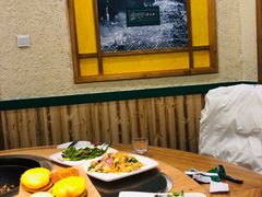 -咱屯子铁锅炖直营店(保利店)
