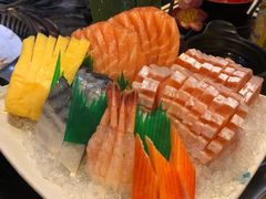 三文鱼刺身-熊出没日本烧肉放题