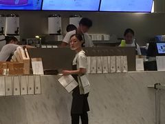 -奈雪的茶(市百一店)