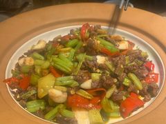 -魏铭鱼头捞饭(晋阳路店)