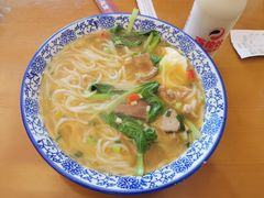 -邱芳粉店(迎宾大道旗舰店)