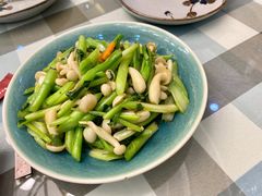 空心菜炒白玉菇-君霖海鲜私房菜(春柳店)