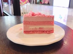 樱之花意慕斯蛋糕-星巴克臻选(盐城金鹰聚龙湖店)