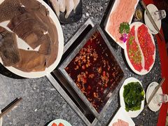-二荆条·蜀鲜汇城市森林火锅