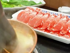 -楼外楼大刀肉传统火锅居(幸福街店)