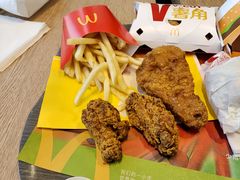 -麦当劳(展览路店)