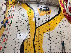 -问山MountQuest攀岩馆