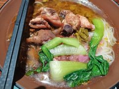 -八月美食小馆(银泰城总店)