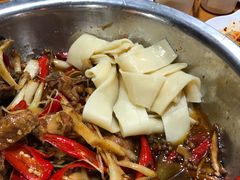 皮带面-弓虽昌焖烧鸡(大竹林店)