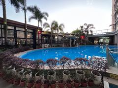 -皇马海口湾海景酒店(万绿园秀英港店)