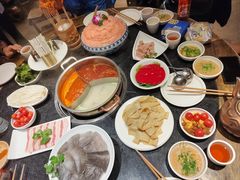 -周师兄大刀腰片火锅(洪崖洞旗舰店)