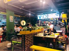 大堂-钢管厂五区小郡肝串串香(奥克斯广场锦城万达店)