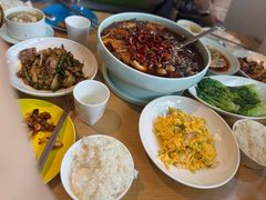 -渝信川菜 · 川味家常菜(财富购物中心店)