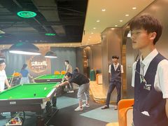 -夜时尚台球俱乐部(汉阳摩尔城店)