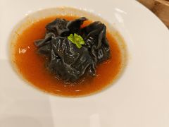 墨鱼汁饺-千灯盛汇·头牌粤菜(致越优城店)