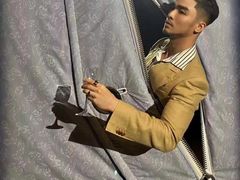 -尊卡诺高级西装礼服定制(江东中路店)