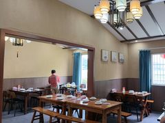 -李东农庄(中南百草园地标店)
