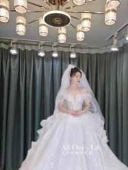-衣贝姿婚纱礼服馆