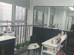 -首脑美容美发化妆美甲培训学校(长沙校区)