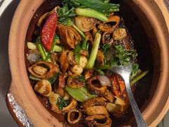 -八府香鸭·啫啫煲(华山路店)