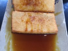 -茅草房·河畔园林火锅