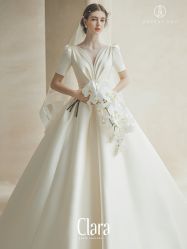 -Renee芮亦婚纱(原丽莎)