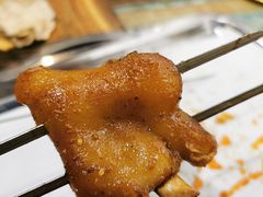 烤猪蹄子-曹掌柜小酒馆烧烤集团(崂山同兴路店)