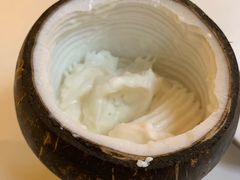 -志龙皇冠吃货椰子铺