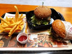 -The Habit Burger Grill 哈比特汉堡(复兴soho店)