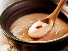 -老牌坊云南鱼豆花火锅(爱建店)
