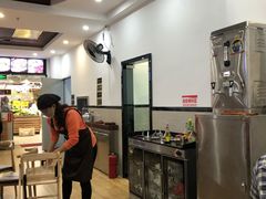 -阿波潮汕牛肉火锅·汤粉面(拱北店)