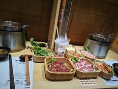 -独食火锅·半米屋台(直营总店)