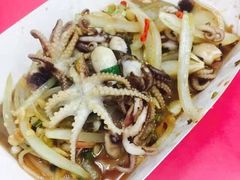 -六合夜市