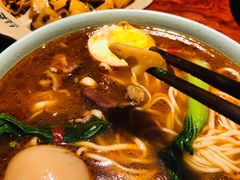 红烧牛肉面-亮亮面馆(经六路店)