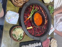 -黄潇洒老火锅(九眼桥宏济巷店)
