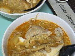 -亚王咖喱鸡米粉面