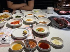 老白吾桑格-本家韩国烤肉(青岛万象城店)