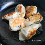 今日早餐：油煎馄饨 早餐时间比较紧张，怎么方便怎么来