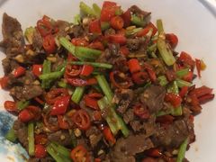 小炒黄牛肉-野渡坡·极致湘菜·庭院餐厅(汉阳店)