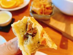 黑松露鹅肝包-粤域茶餐厅