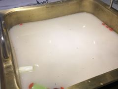 -尚尚仙·酸汤猪手·猪肚鸡火锅(华联万柳购物中心店)