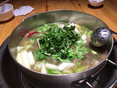 -大众跷脚牛肉馆·非遗传承单位(峨眉山店)